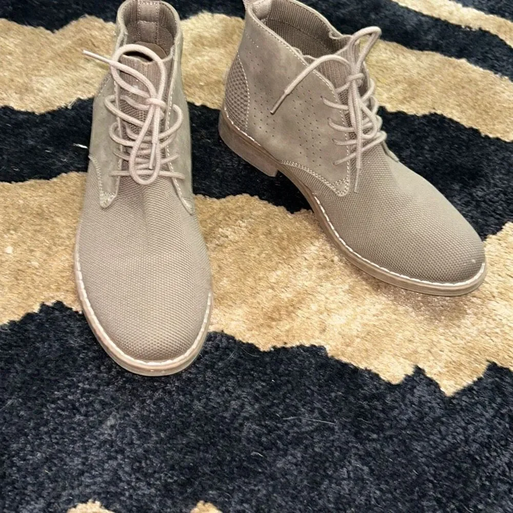 Steve Madden boys lace up boots brown/taupe sz 4